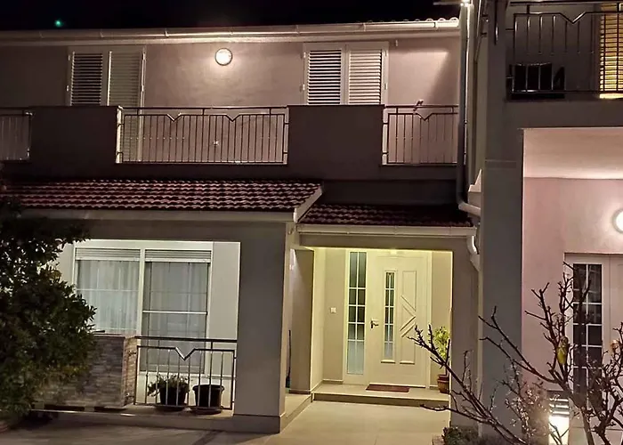 Апартаменты Angela -