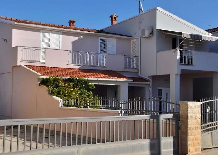 Апартаменты Angela -